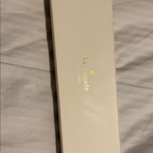⚡️NIB KATE SPADE ‘L’ WATCH⚡️ - Picture 6 of 6